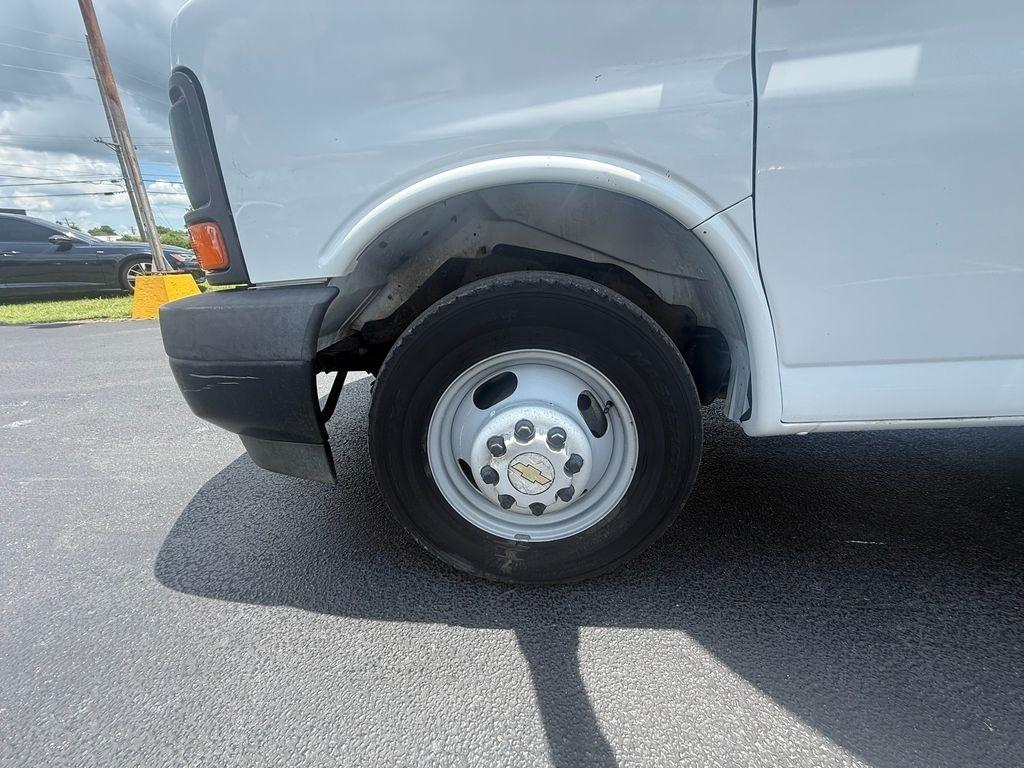 Chevrolet Express G3500 139" 2017