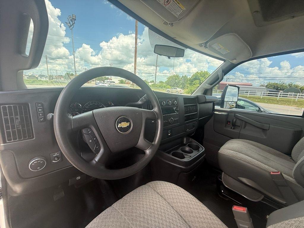 Chevrolet Express G3500 139" 2017