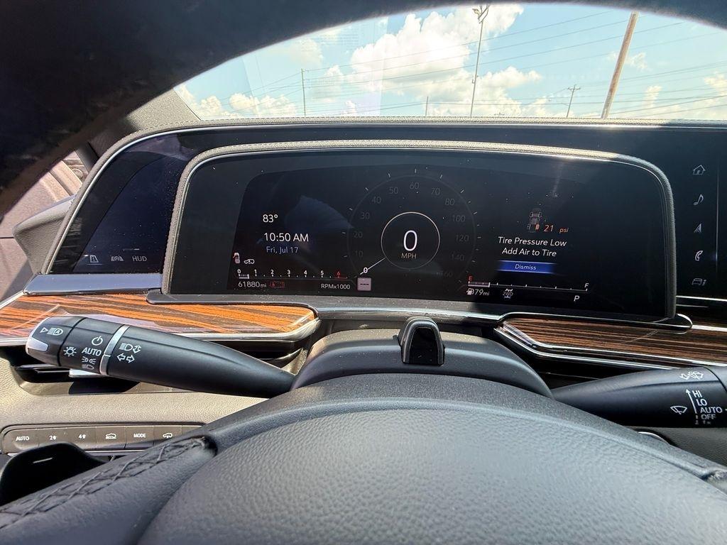 Cadillac Escalade Premium Luxury AWD 2023