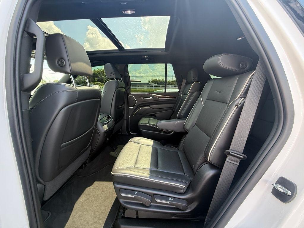 Cadillac Escalade Premium Luxury AWD 2023