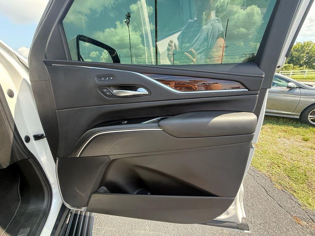 Cadillac Escalade Premium Luxury AWD 2023