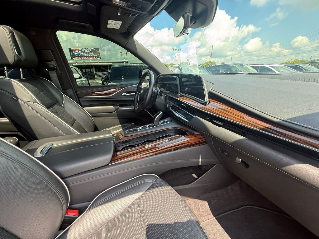 Cadillac Escalade Premium Luxury AWD 2023