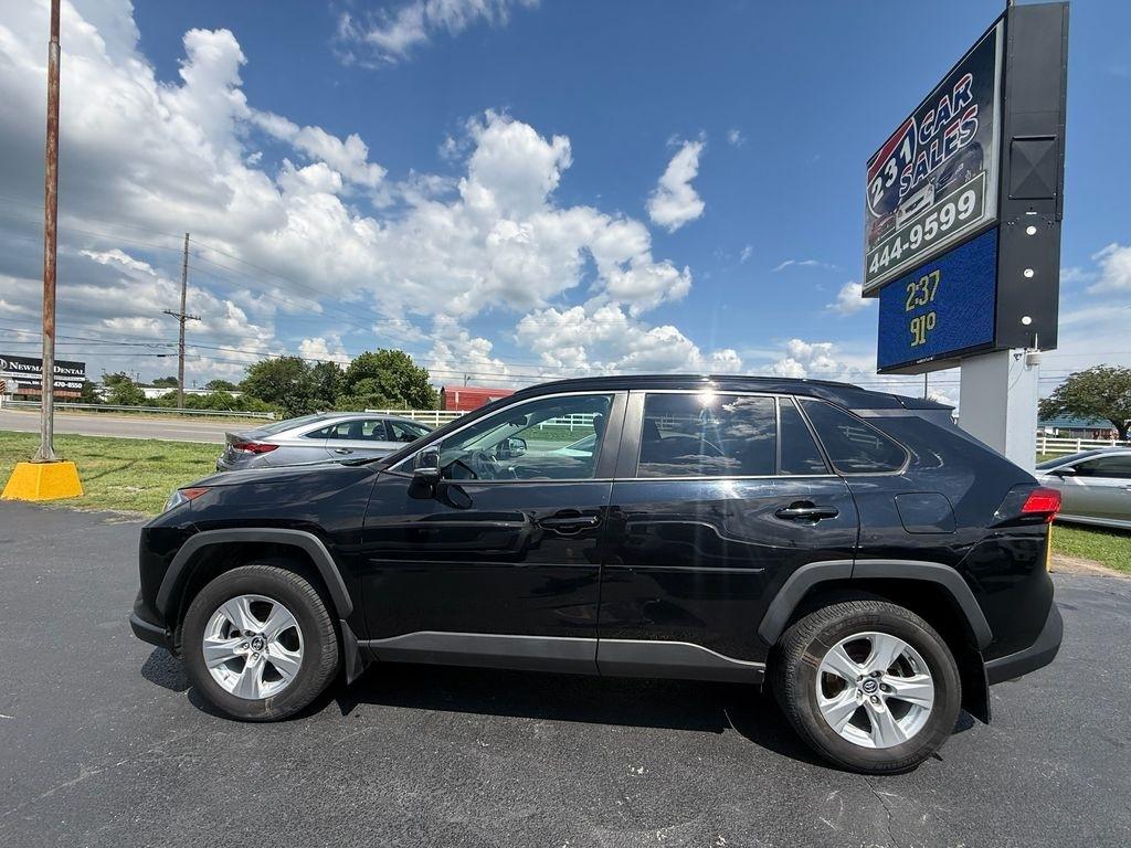 Toyota RAV4 XLE AWD 2019