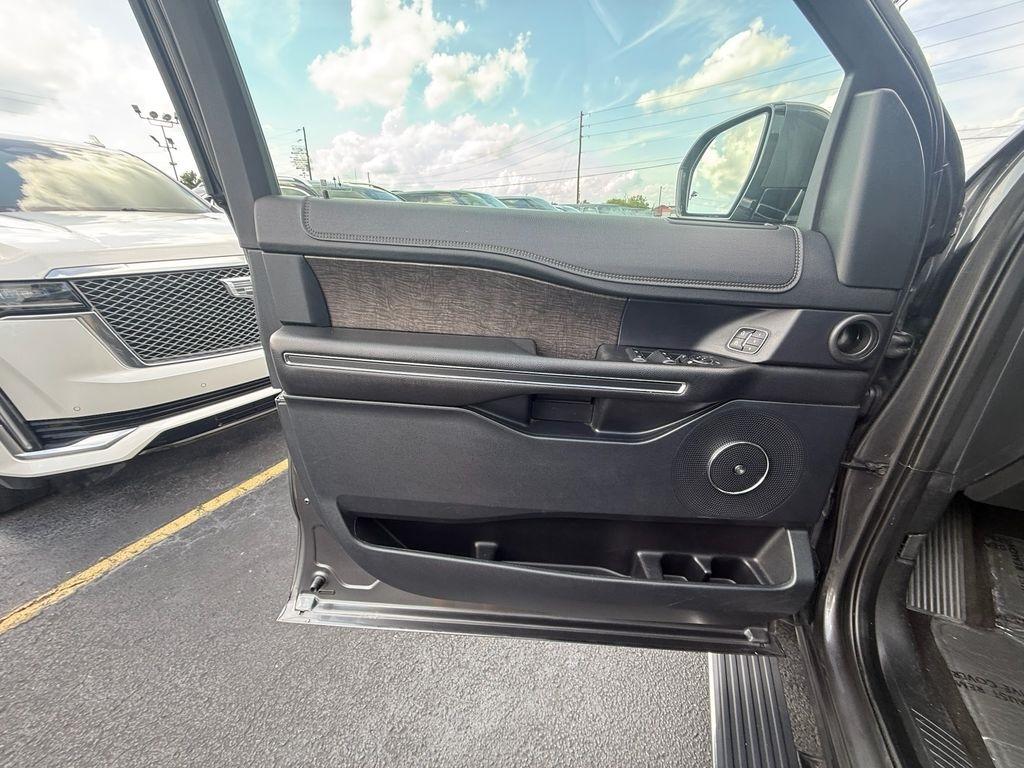 Ford Expedition MAX Limited 4WD 2021