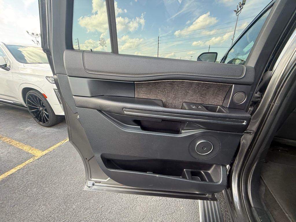 Ford Expedition MAX Limited 4WD 2021