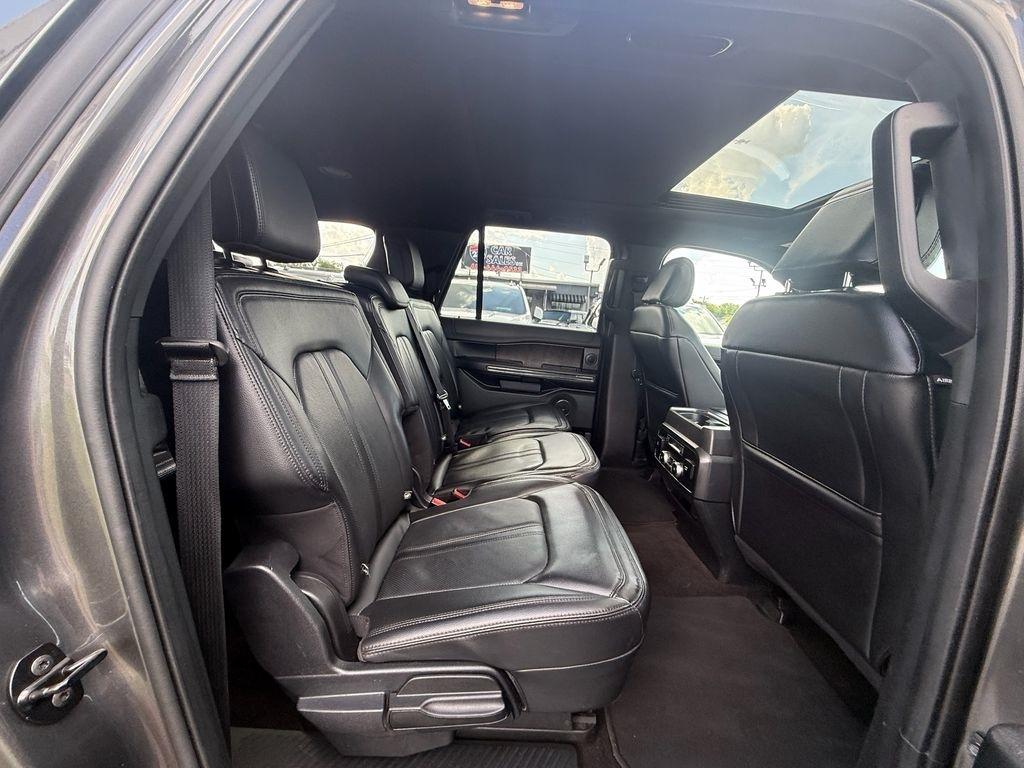 Ford Expedition MAX Limited 4WD 2021