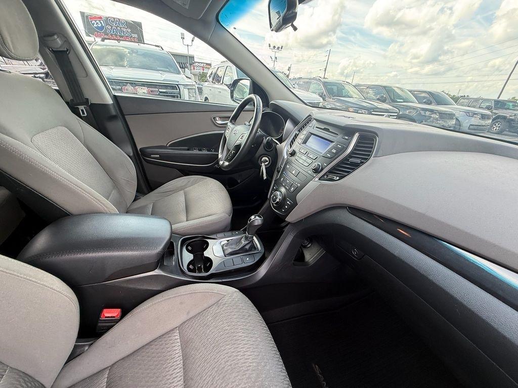 Hyundai Santa Fe GLS FWD 2013