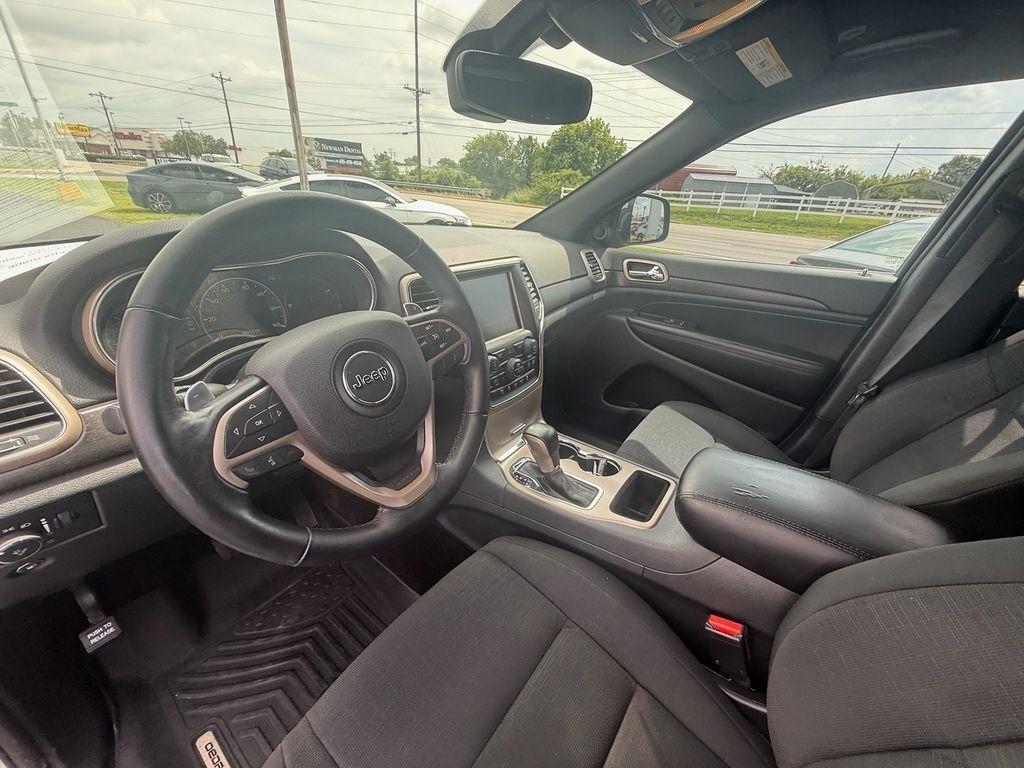 Jeep Grand Cherokee Laredo 4WD 2017