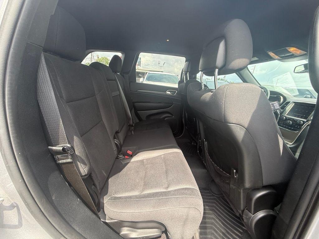 Jeep Grand Cherokee Laredo 4WD 2017