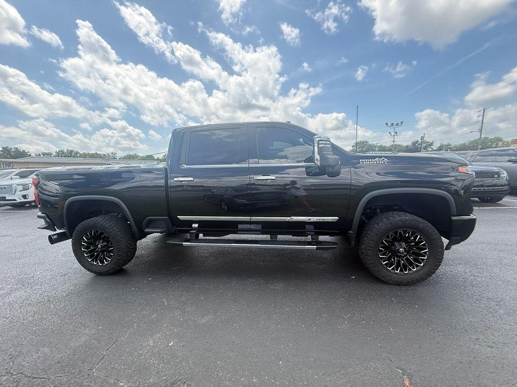 Chevrolet Silverado 2500HD High Country Crew Cab Long Box 4WD 2024