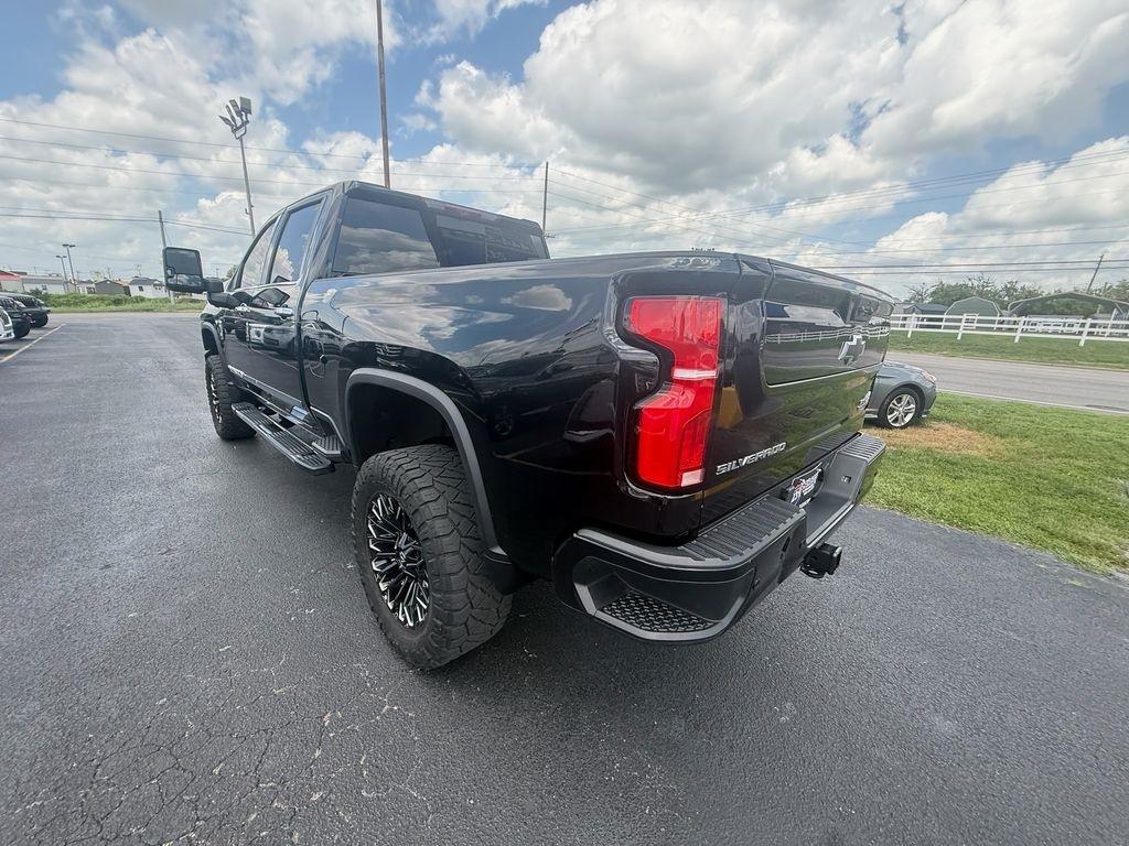 Chevrolet Silverado 2500HD High Country Crew Cab Long Box 4WD 2024
