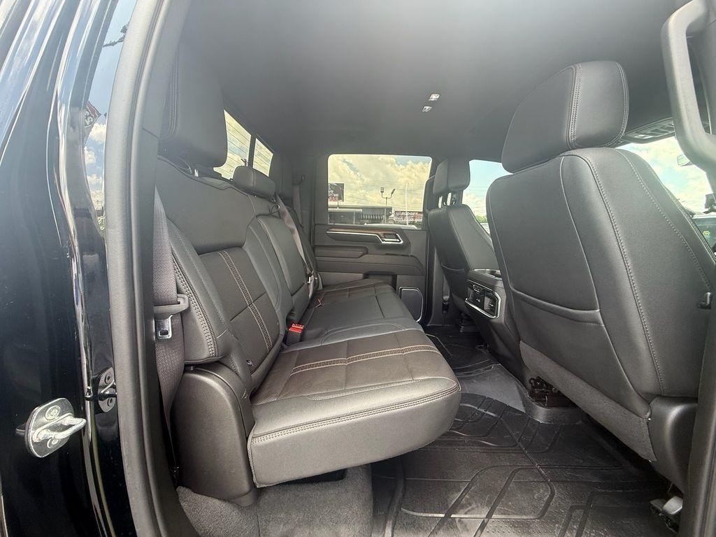 Chevrolet Silverado 2500HD High Country Crew Cab Long Box 4WD 2024