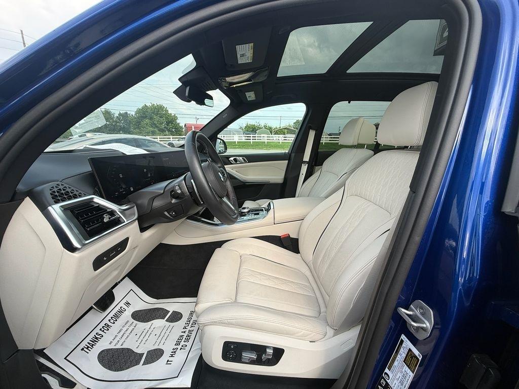 BMW X5 M60i 2025