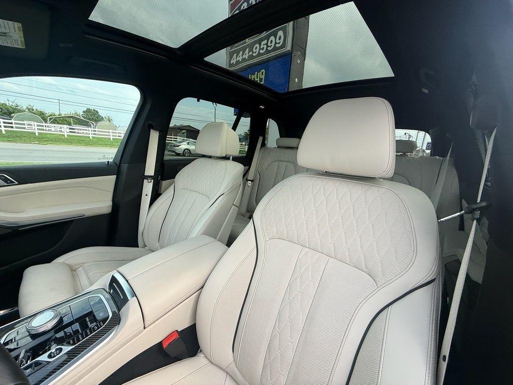 BMW X5 M60i 2025