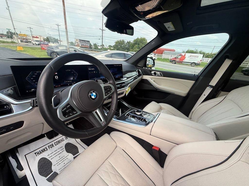 BMW X5 M60i 2025