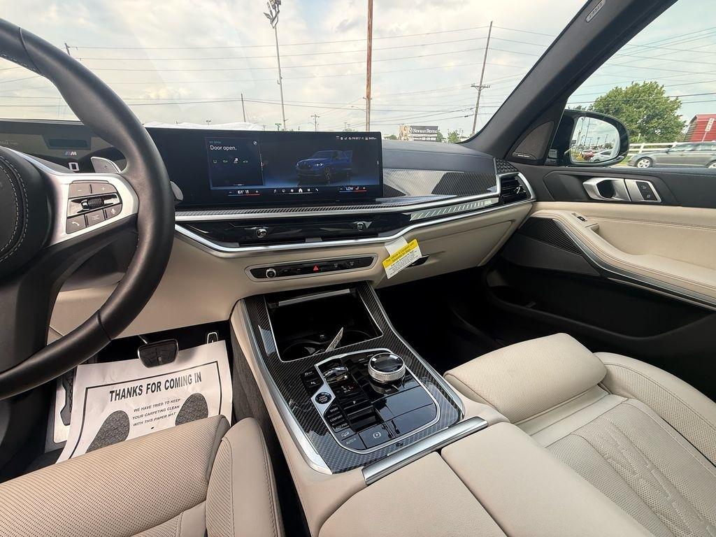 BMW X5 M60i 2025
