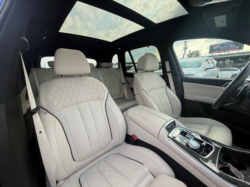 BMW X5 M60i 2025