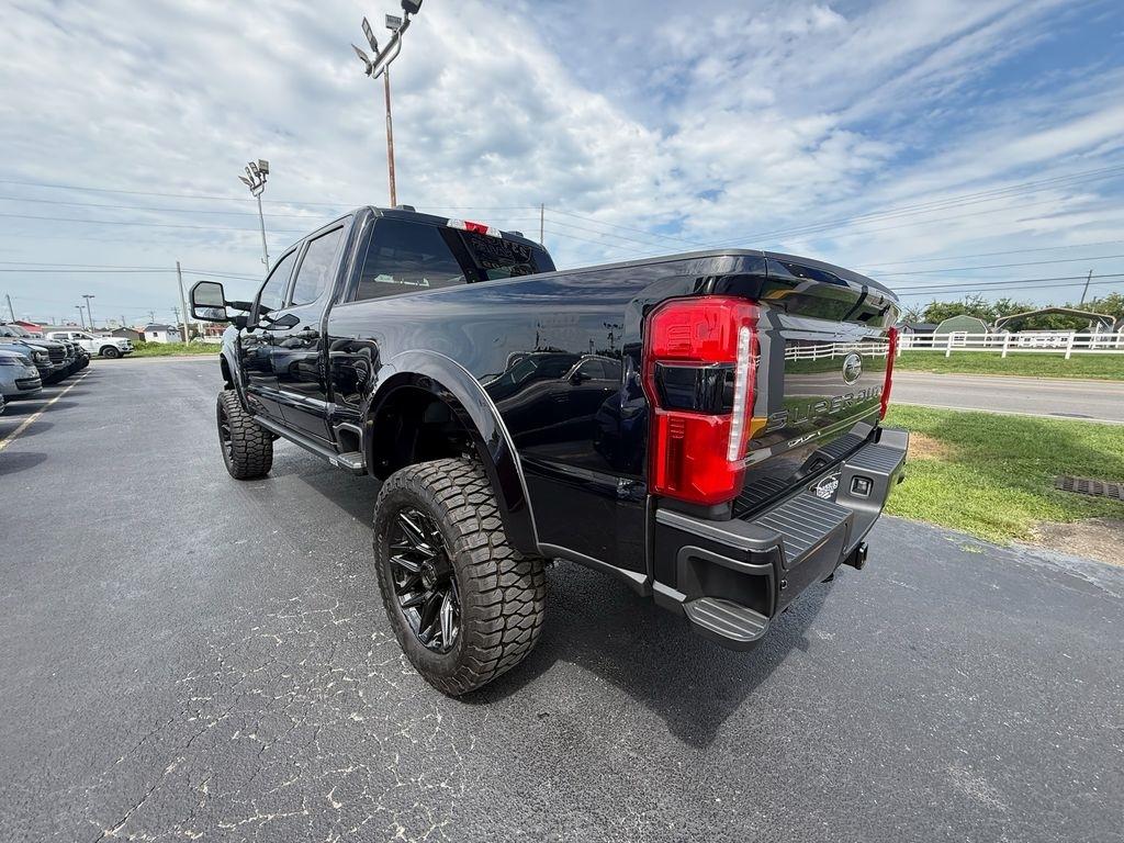 Ford F-250 SD XLT Crew Cab 4WD 2025