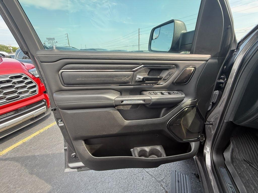 RAM 1500 Limited Crew Cab SWB 4WD 2024