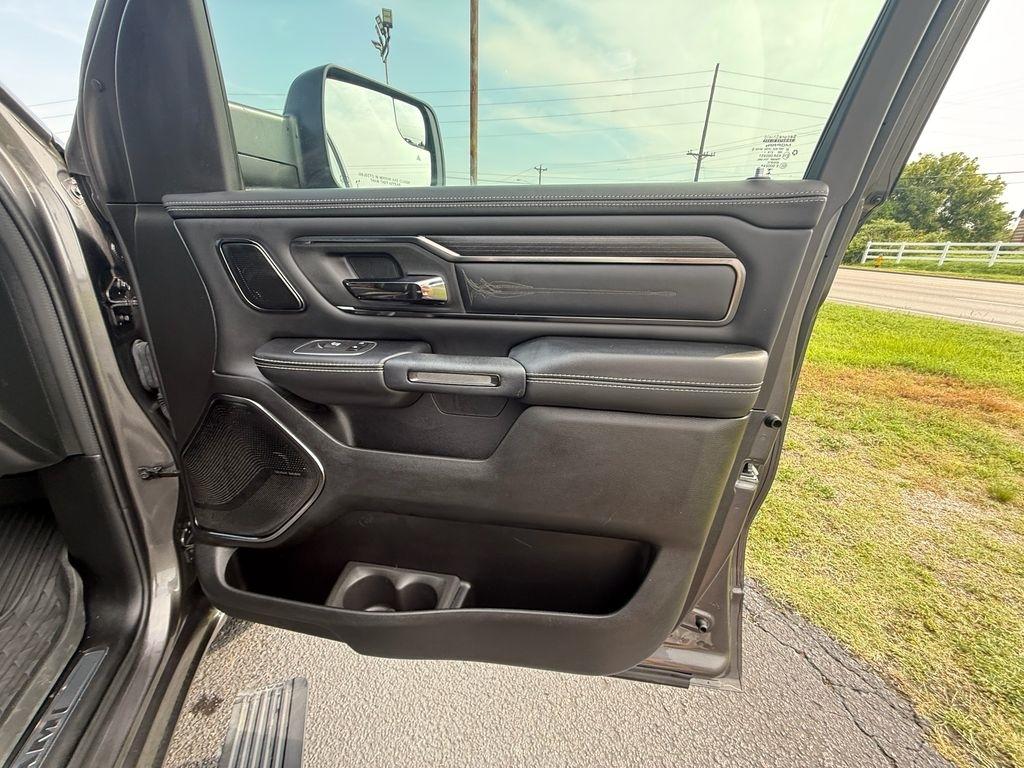 RAM 1500 Limited Crew Cab SWB 4WD 2024