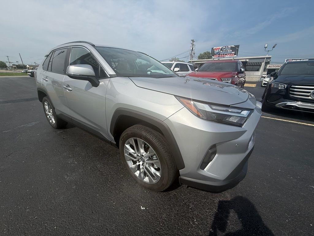 2023 Toyota RAV4 XLE Premium