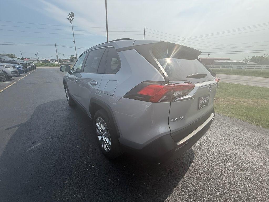 Toyota RAV4 XLE Premium 2023