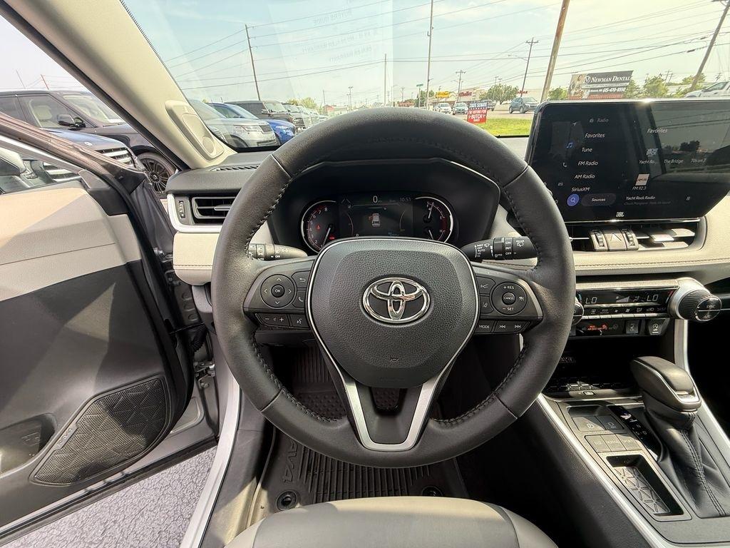 Toyota RAV4 XLE Premium 2023