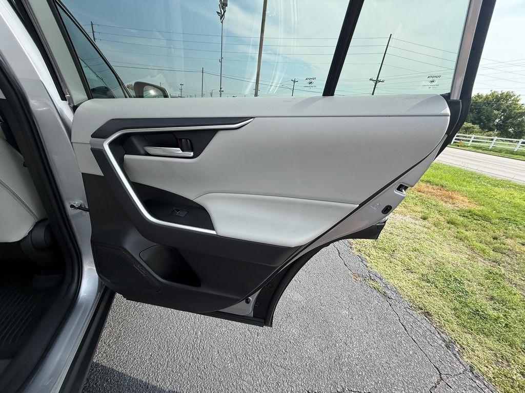 Toyota RAV4 XLE Premium 2023