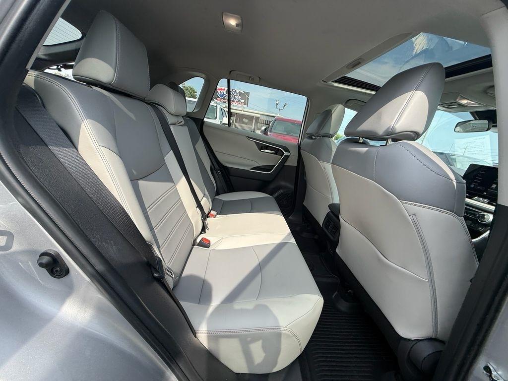 Toyota RAV4 XLE Premium 2023