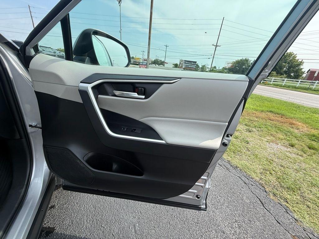 Toyota RAV4 XLE Premium 2023
