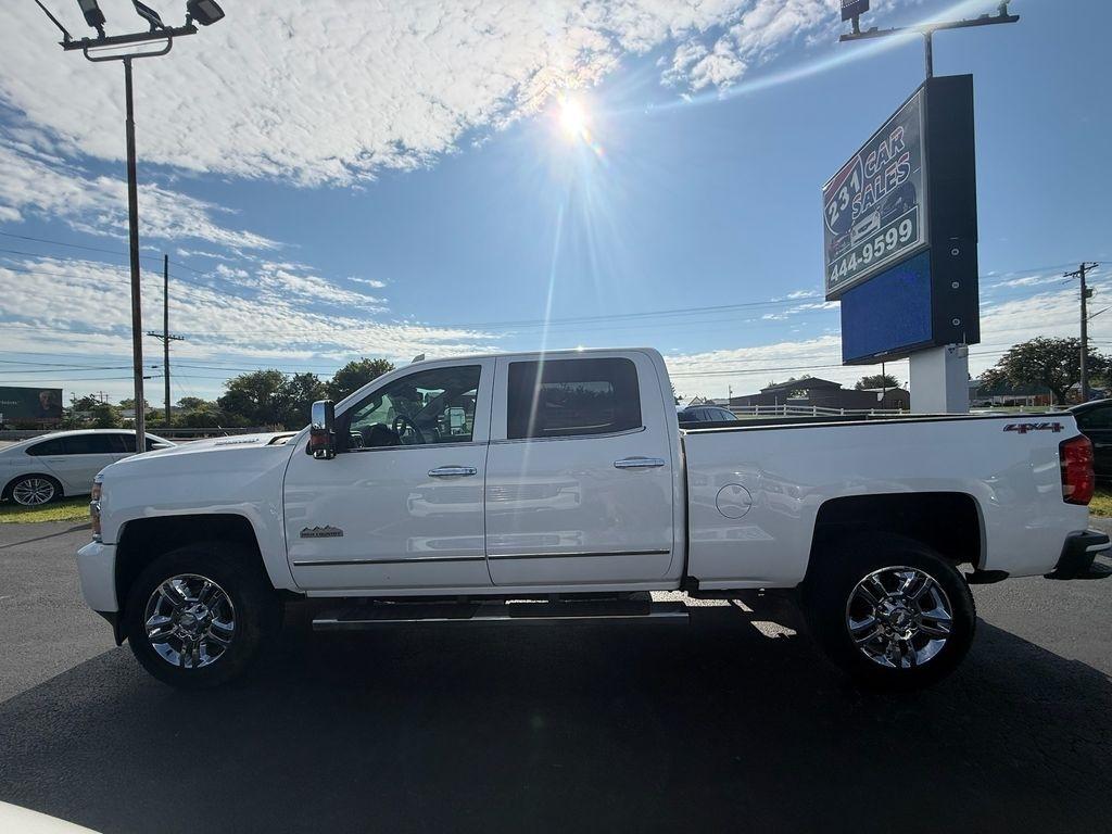 Chevrolet Silverado 2500HD LT Crew Cab 4WD 2017