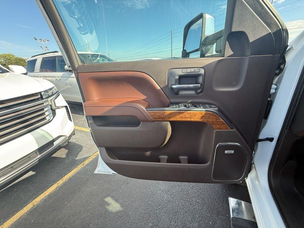 Chevrolet Silverado 2500HD LT Crew Cab 4WD 2017