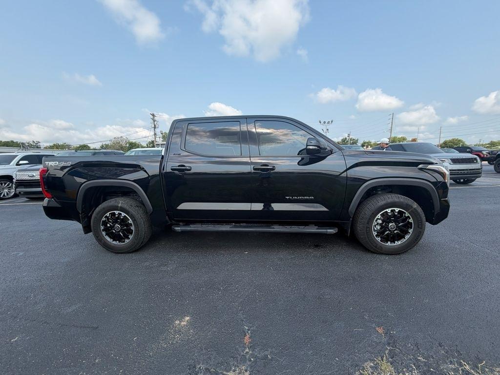 Toyota Tundra SR5 CrewMax 4WD 2023