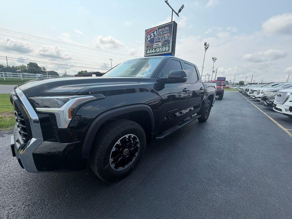 Toyota Tundra SR5 CrewMax 4WD 2023