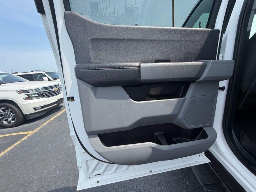 Ford F-250 SD XL Crew Cab 4WD 2023