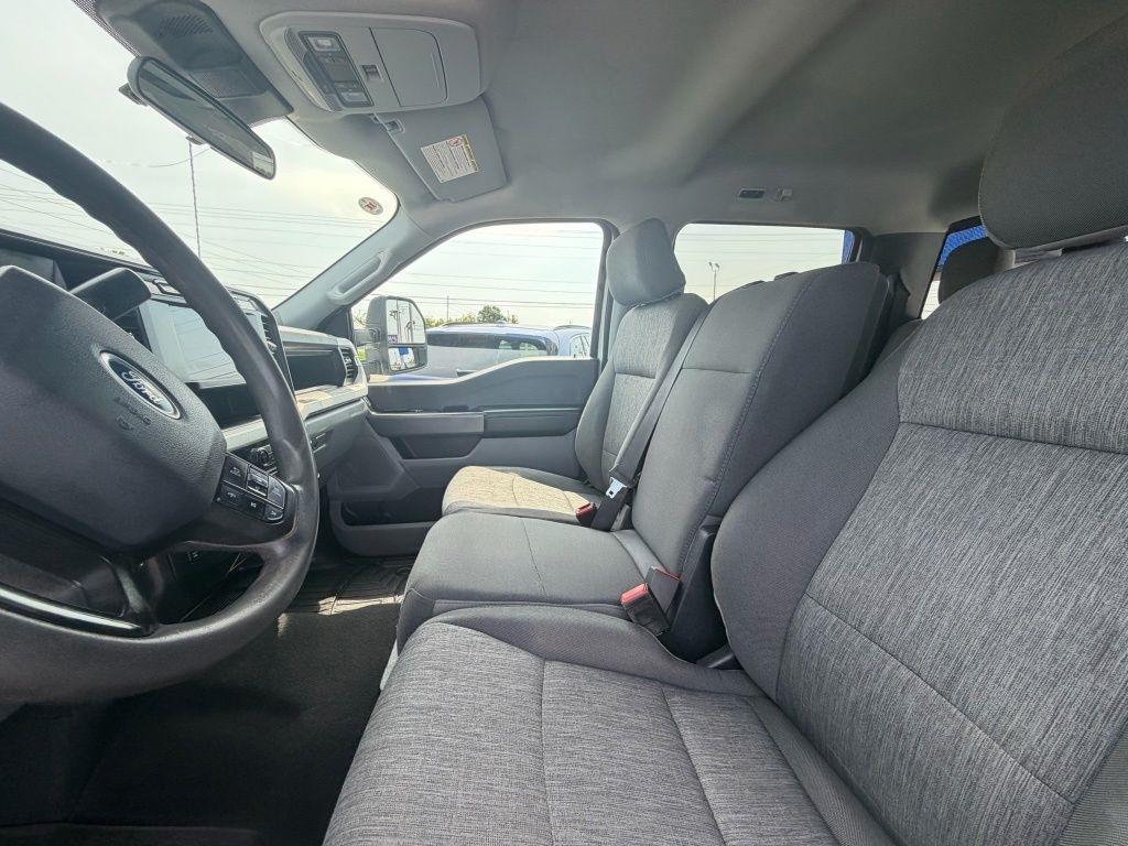 Ford F-250 SD XL Crew Cab 4WD 2023