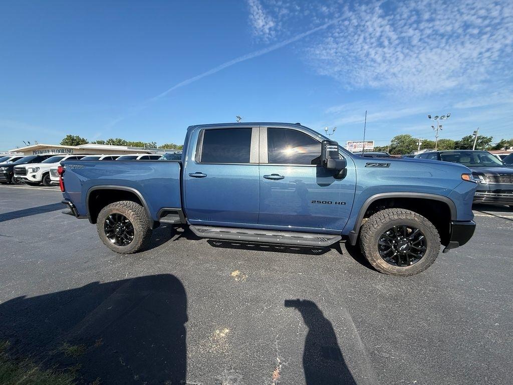 Chevrolet Silverado 2500HD LT Crew Cab Long Box 4WD 2025