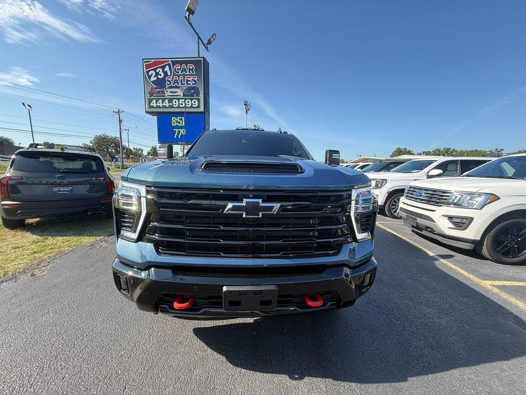 Chevrolet Silverado 2500HD LT Crew Cab Long Box 4WD 2025