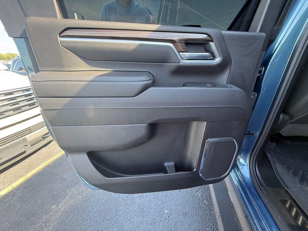 Chevrolet Silverado 2500HD LT Crew Cab Long Box 4WD 2025