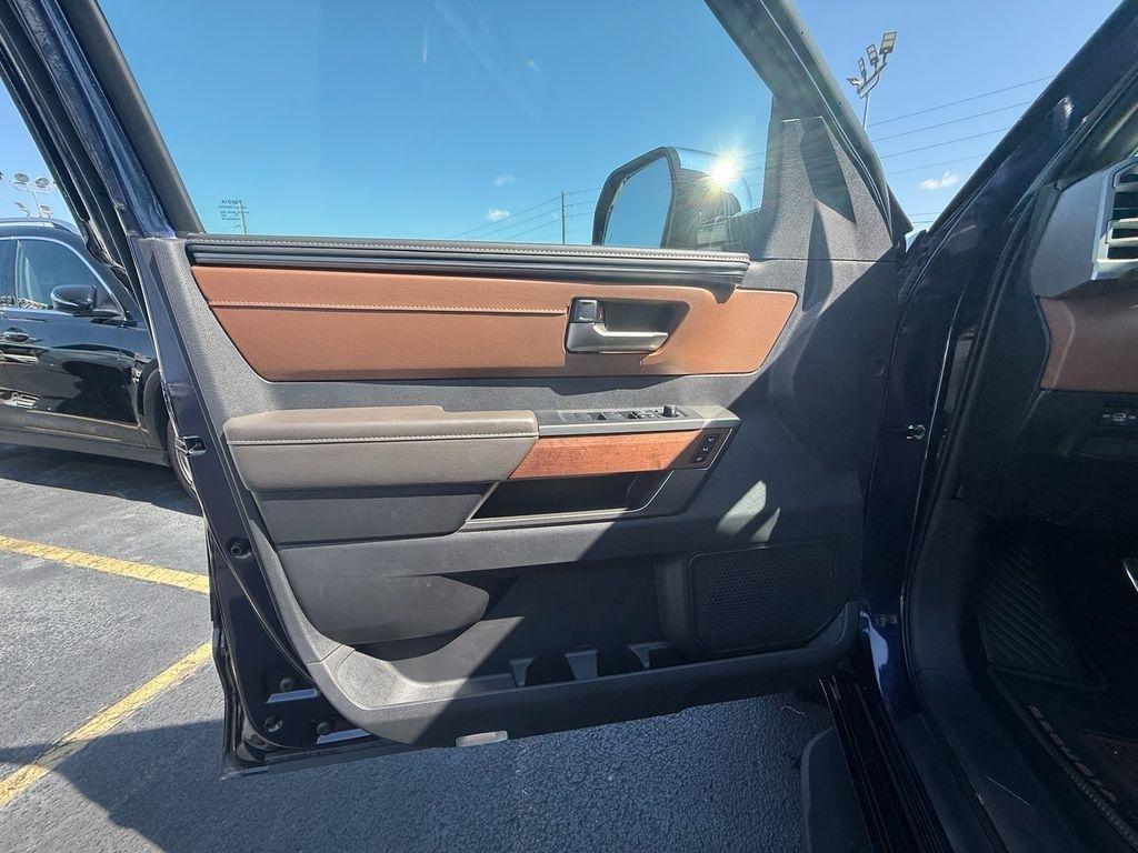 Toyota Sequoia  2026