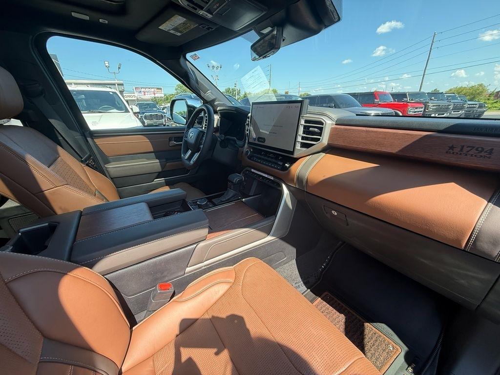 Toyota Sequoia  2026