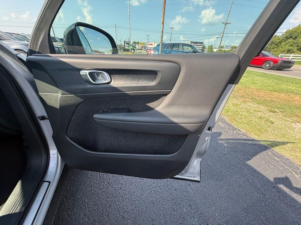 Volvo XC40 Recharge Plus 2023