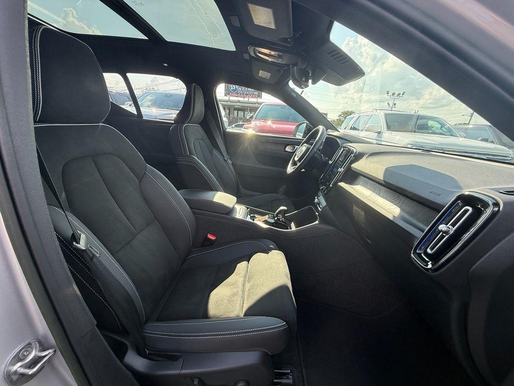 Volvo XC40 Recharge Plus 2023