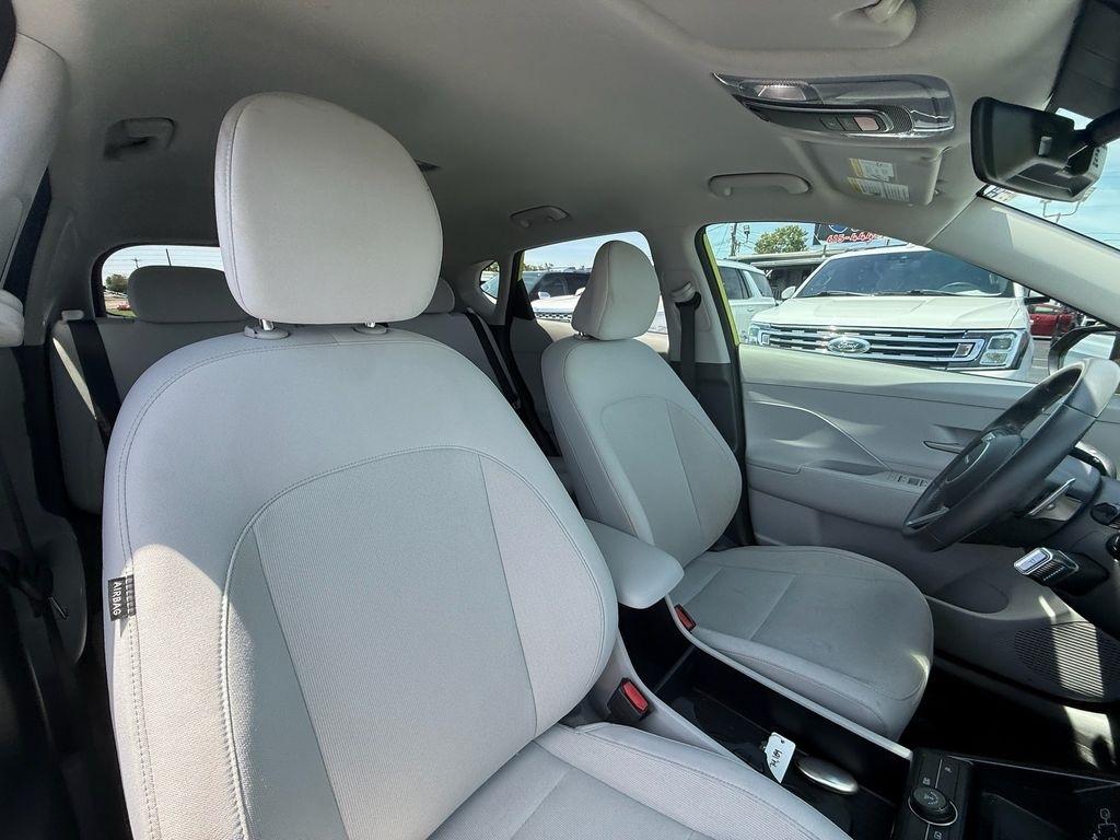 Hyundai Kona SEL AWD 2024