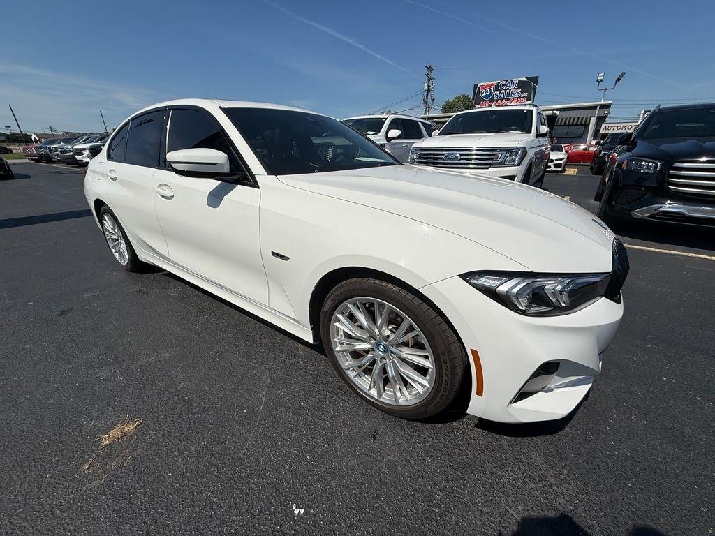 BMW 3-Series 330e xDrive 2023