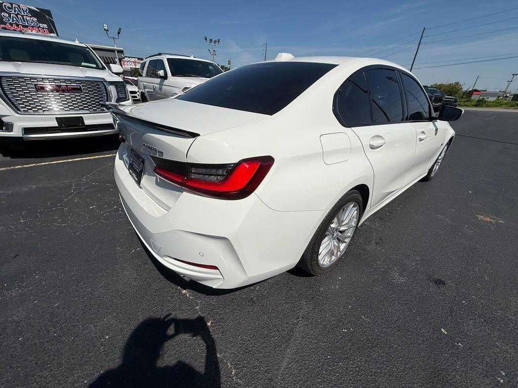BMW 3-Series 330e xDrive 2023