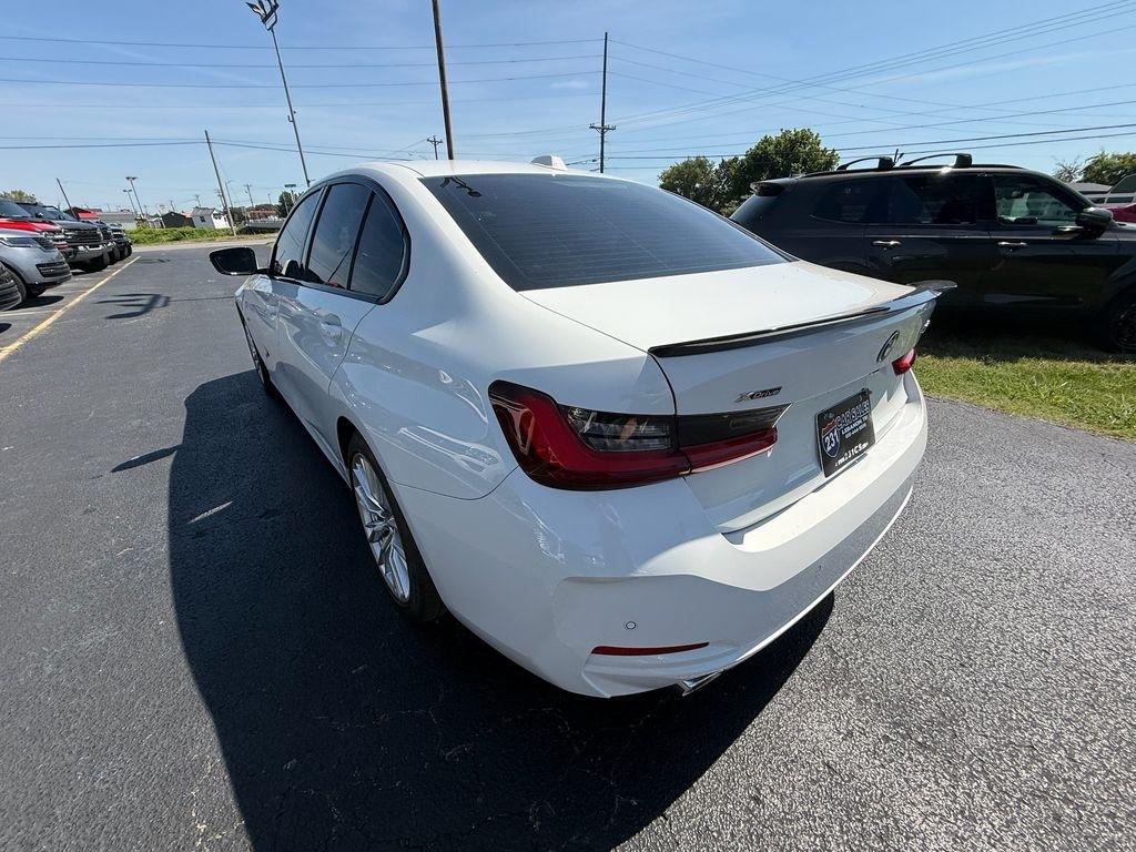 BMW 3-Series 330e xDrive 2023