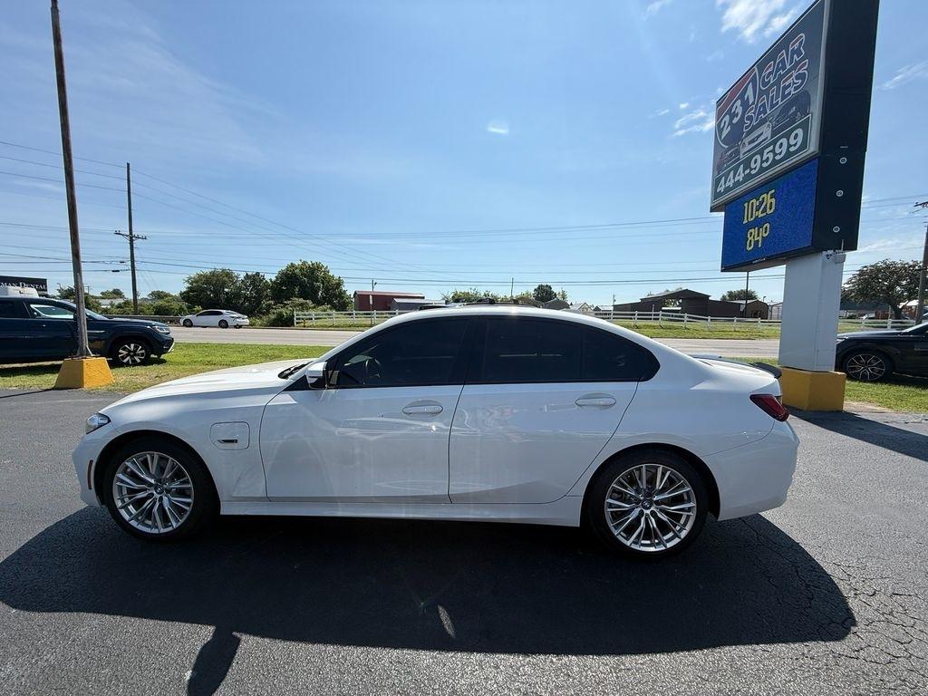 BMW 3-Series 330e xDrive 2023