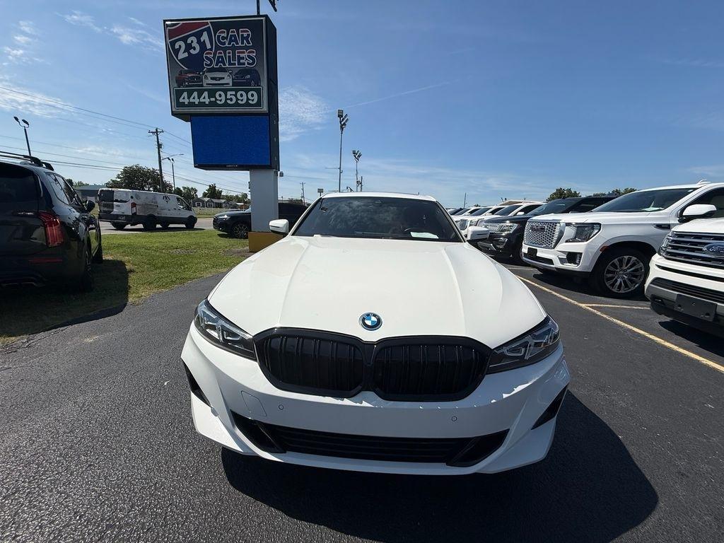 BMW 3-Series 330e xDrive 2023