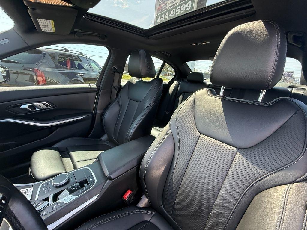 BMW 3-Series 330e xDrive 2023